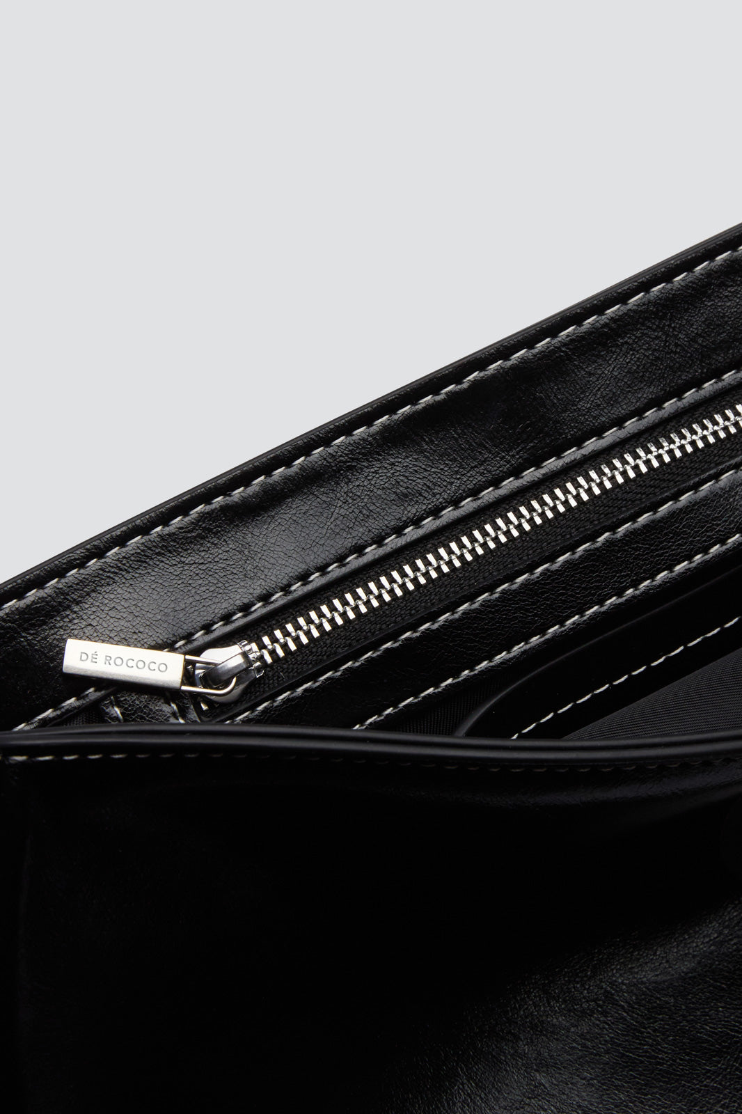 Yvon Shoulder Bag