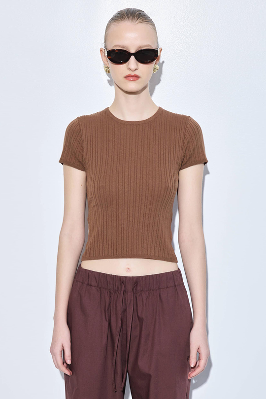 Ribbed Crew Neck Tee