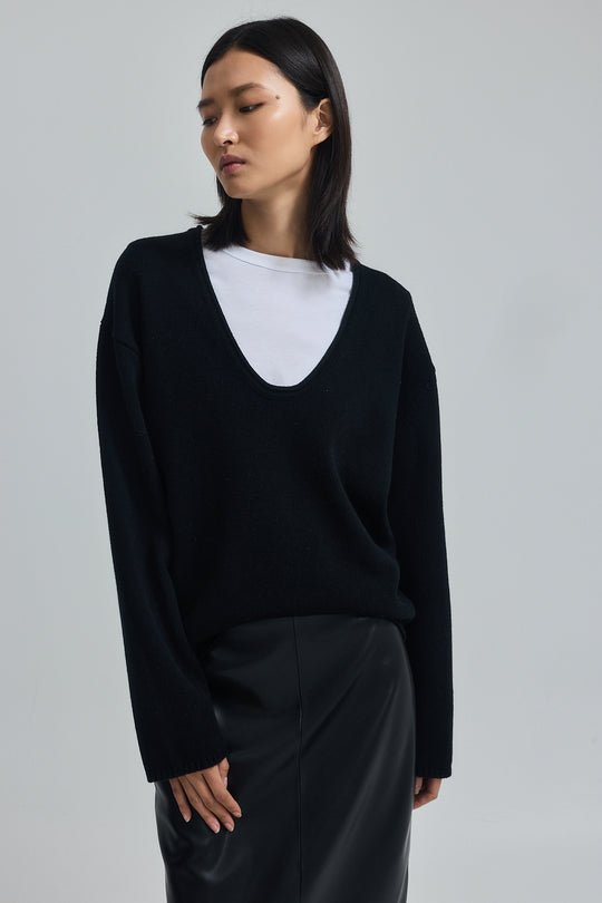 Boxy Wool Deep Scoop