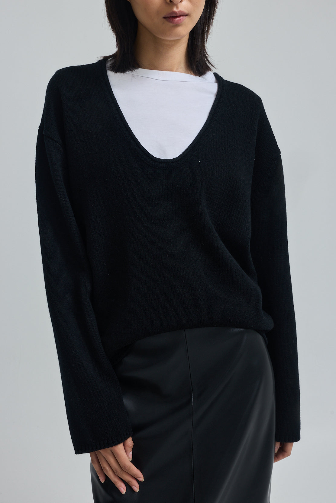 Boxy Wool Deep Scoop