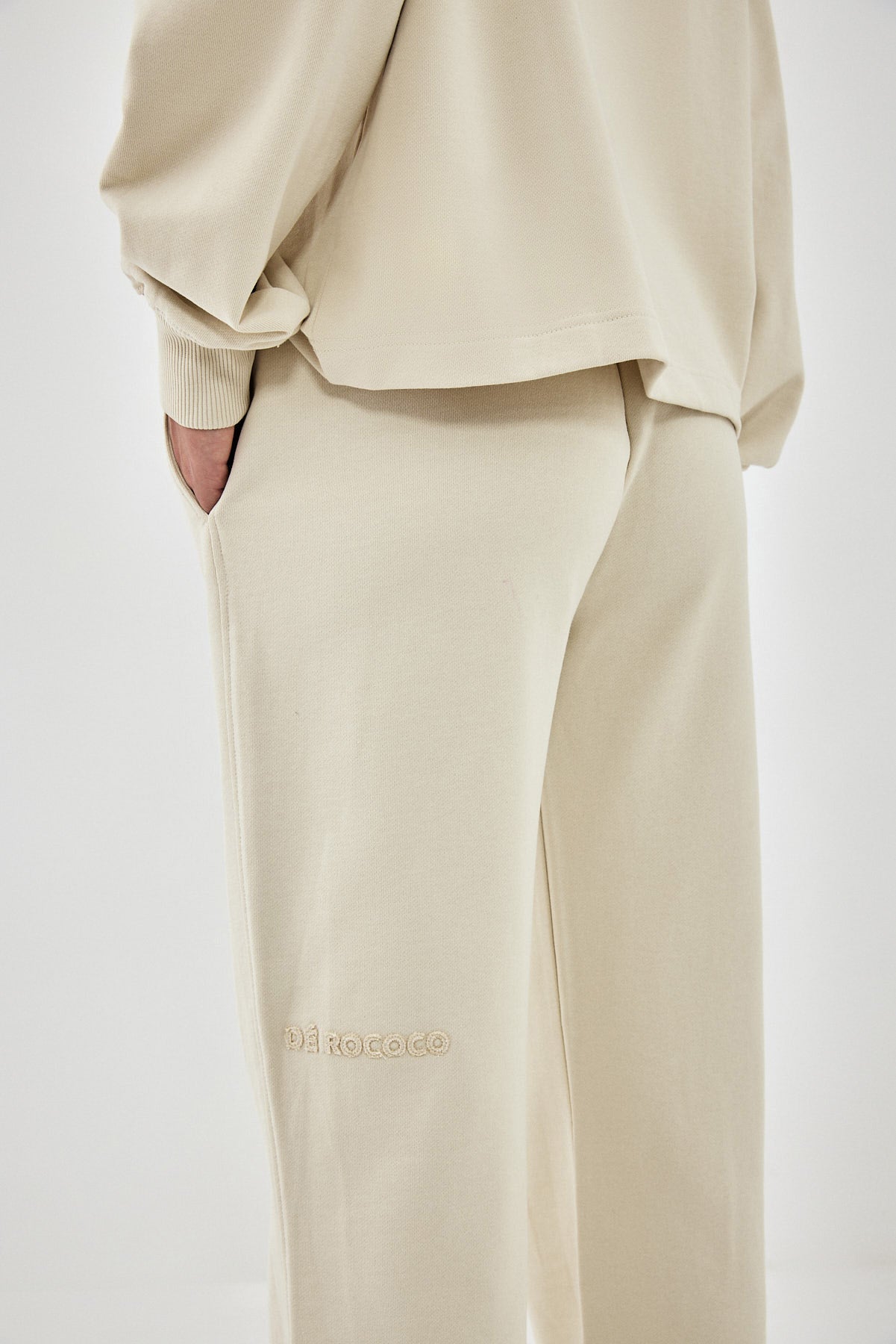 Straight Leg Patch Sweatpants - Dé Rococo