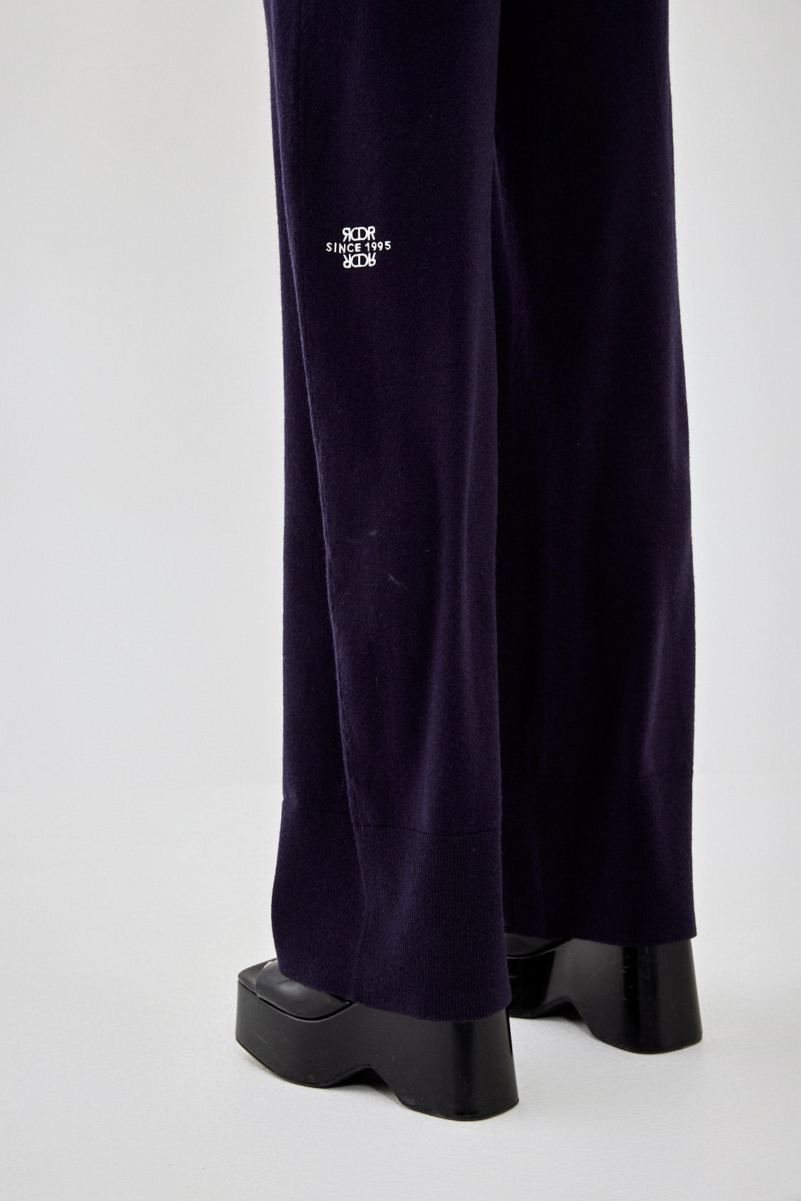 Thin Knitted Pants - Dé Rococo