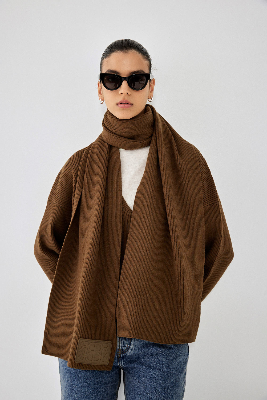 Knitted Ribbed Scarf - Dé Rococo