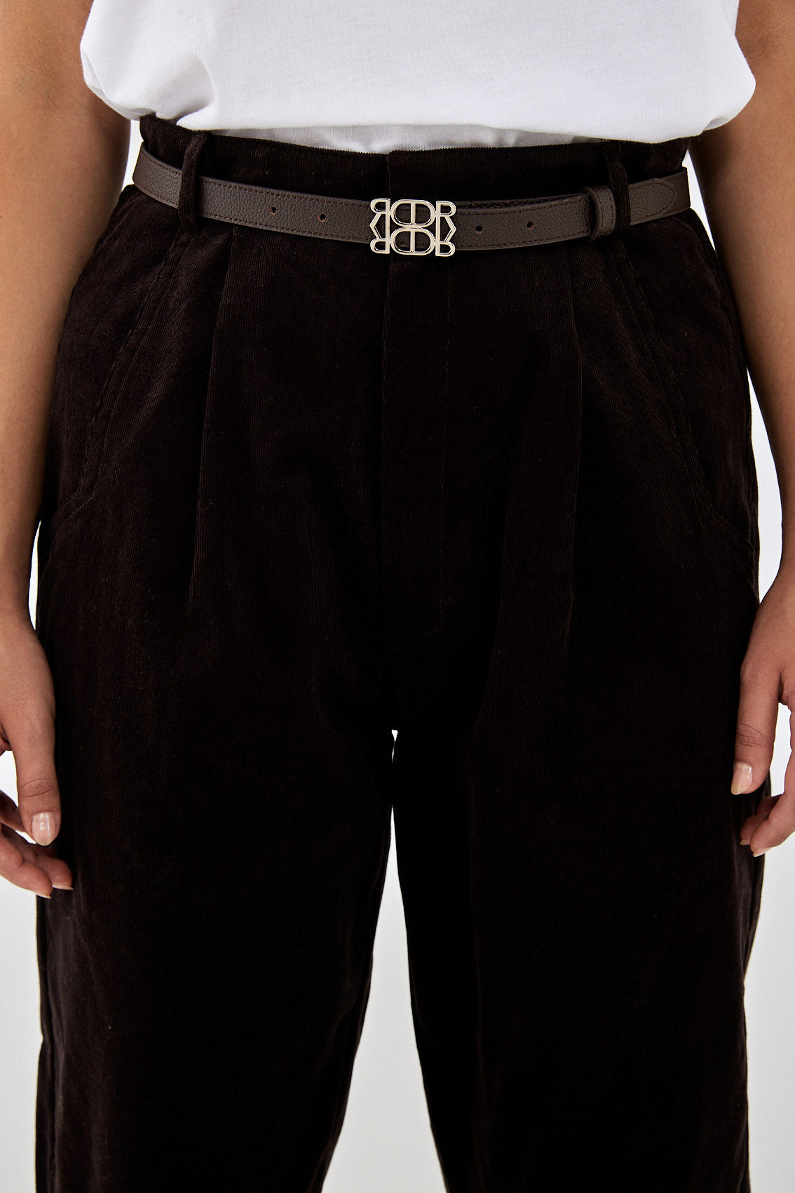 Corduroy Tapered Pants - Dé Rococo