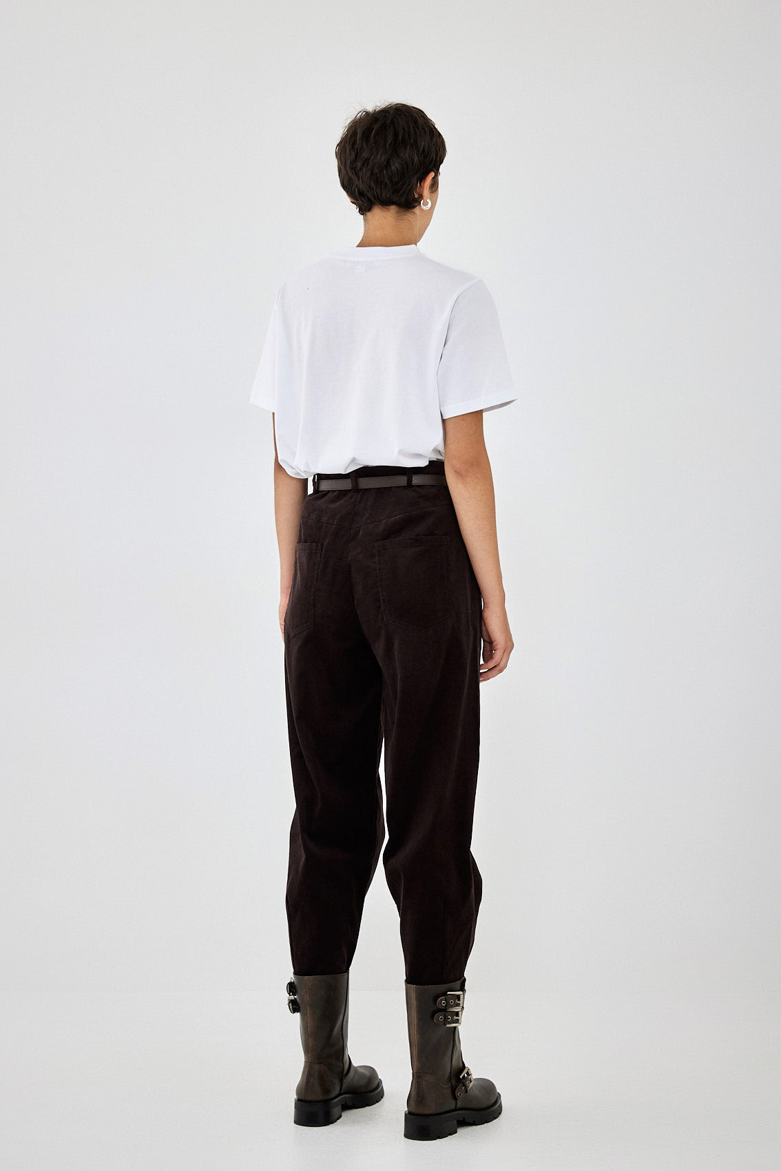 Corduroy Tapered Pants - Dé Rococo