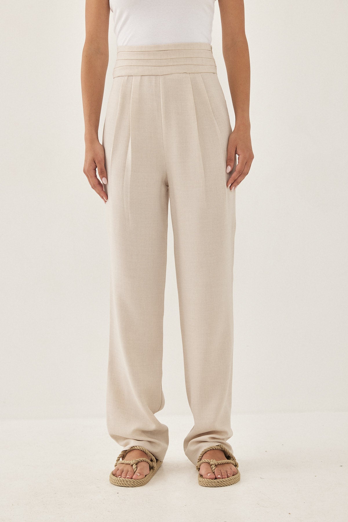 High Waisted Pleated Trousers - Dé Rococo
