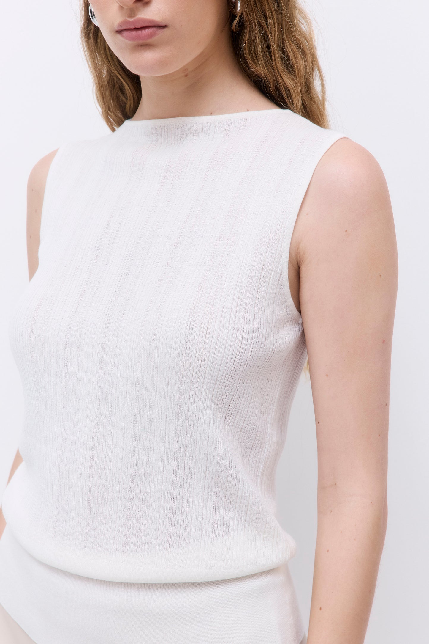 Ribbed Boat Neck Vest