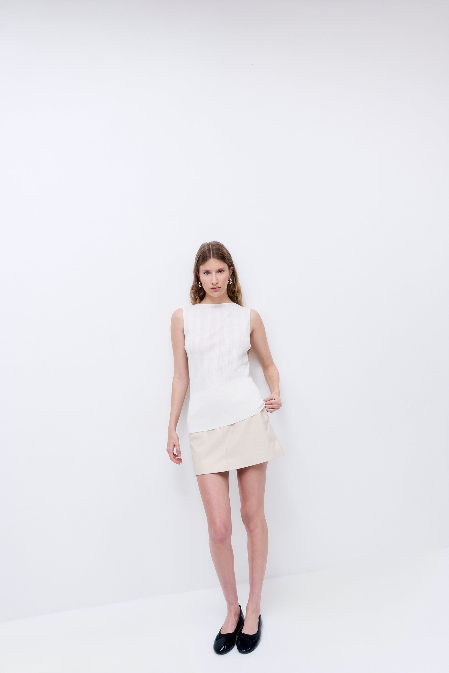 Ribbed Boat Neck Vest