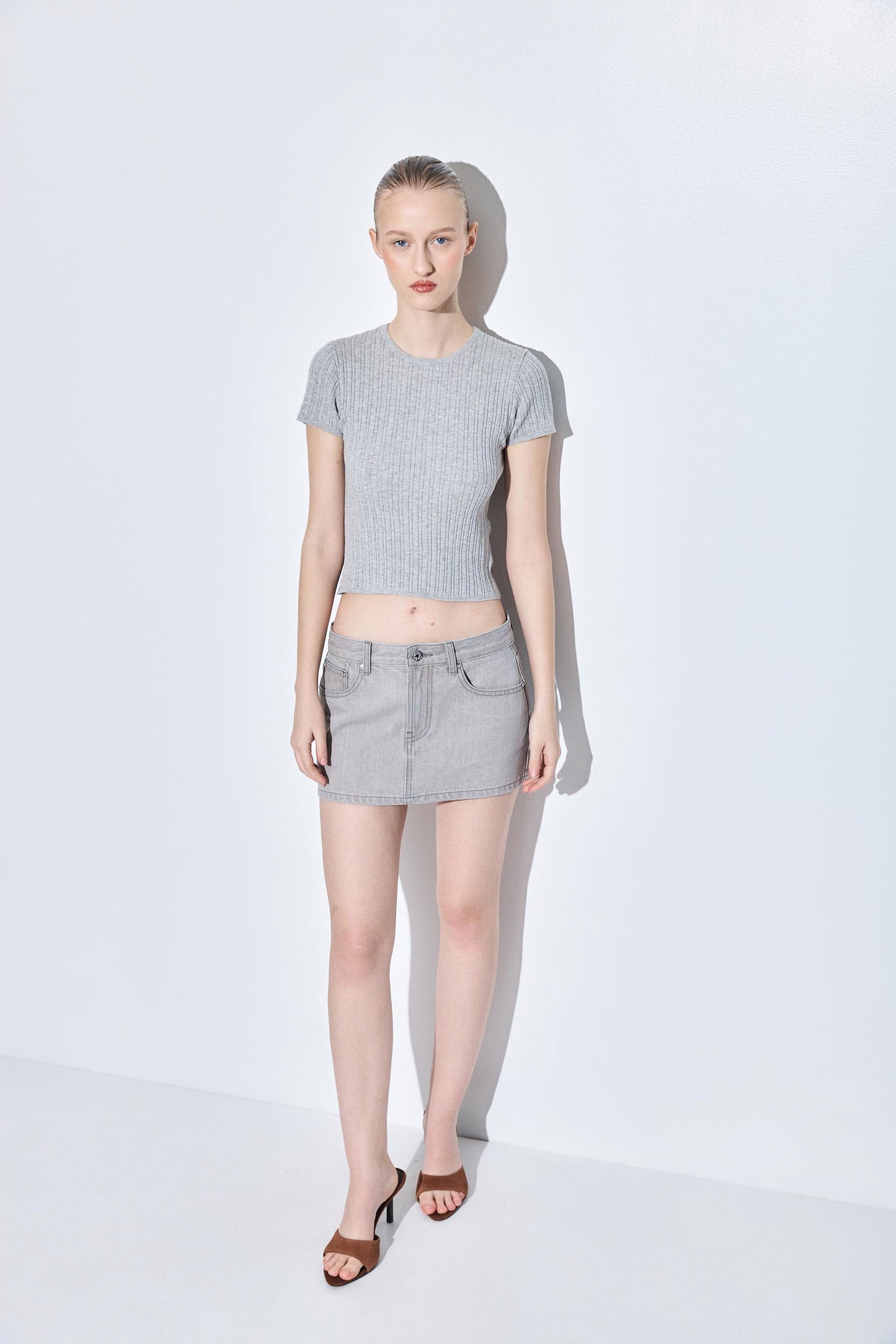 Ribbed Crew Neck Tee