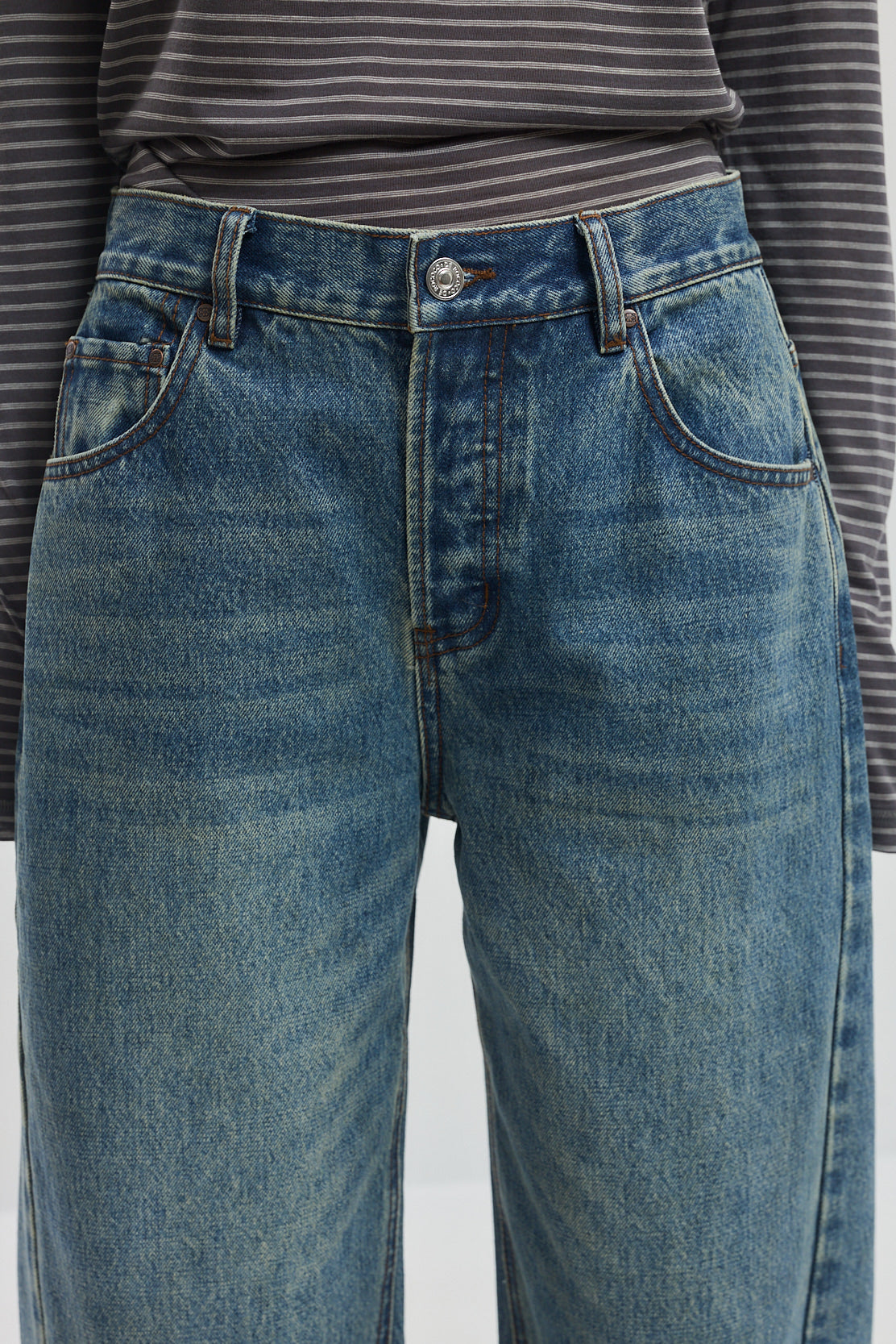 No.23| Mid Rise Baggy Barrel Denim