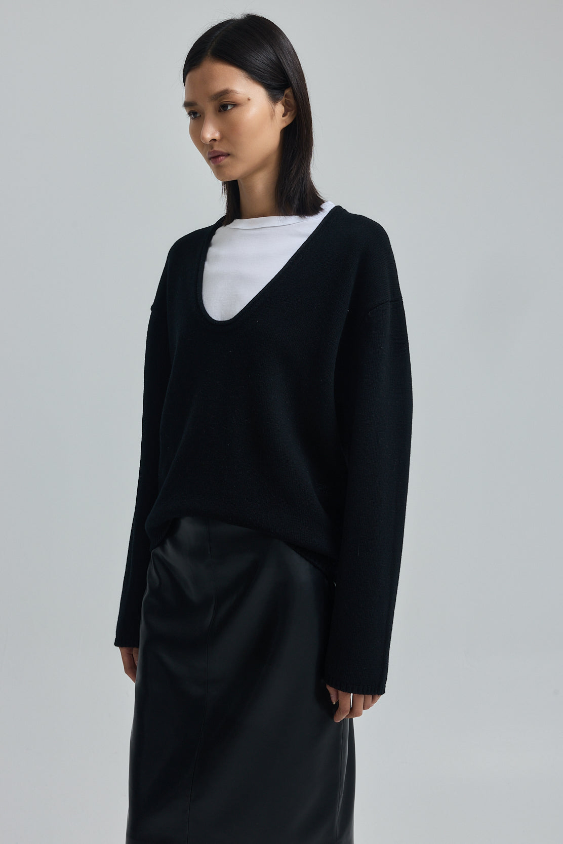 Boxy Wool Deep Scoop