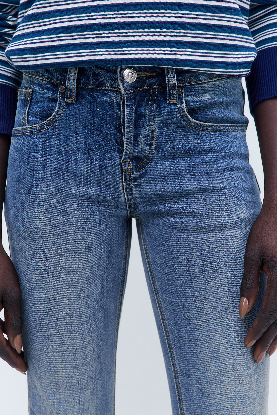 No.18| Mid Rise Fitted Denim
