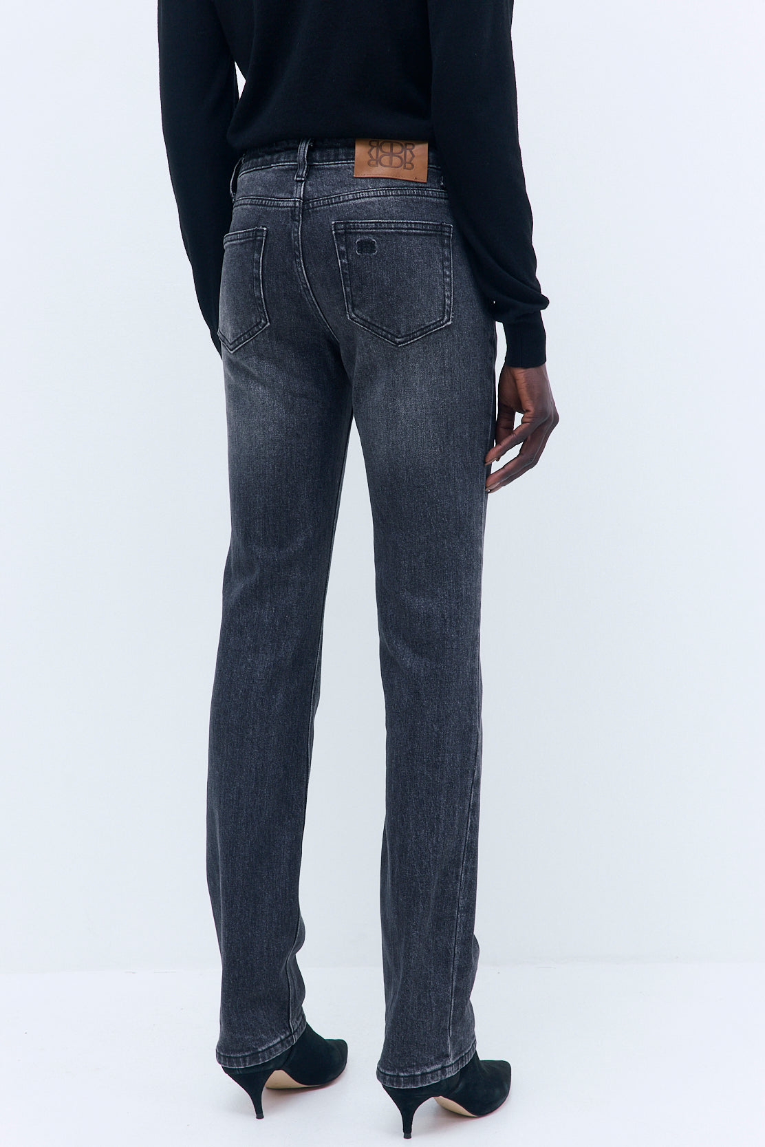 No.18| Mid Rise Fitted Denim