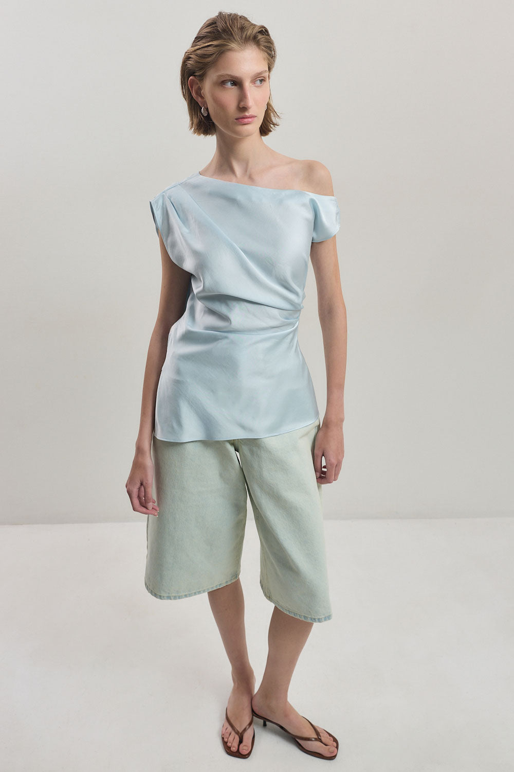 Twill Asymmetric Top
