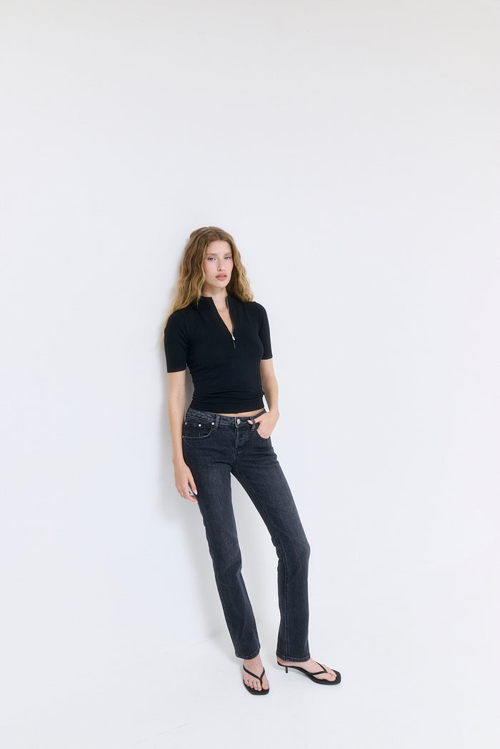 Mid Sleeved Zipper Knit