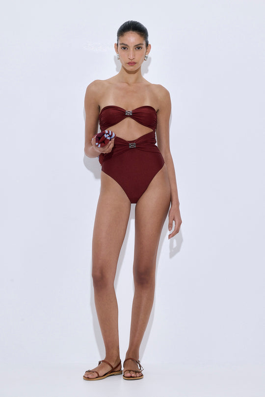 Calliphaea One Piece