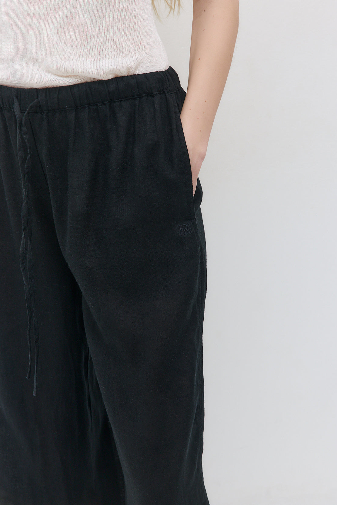 Straight Leg Linen Pants - Dé Rococo