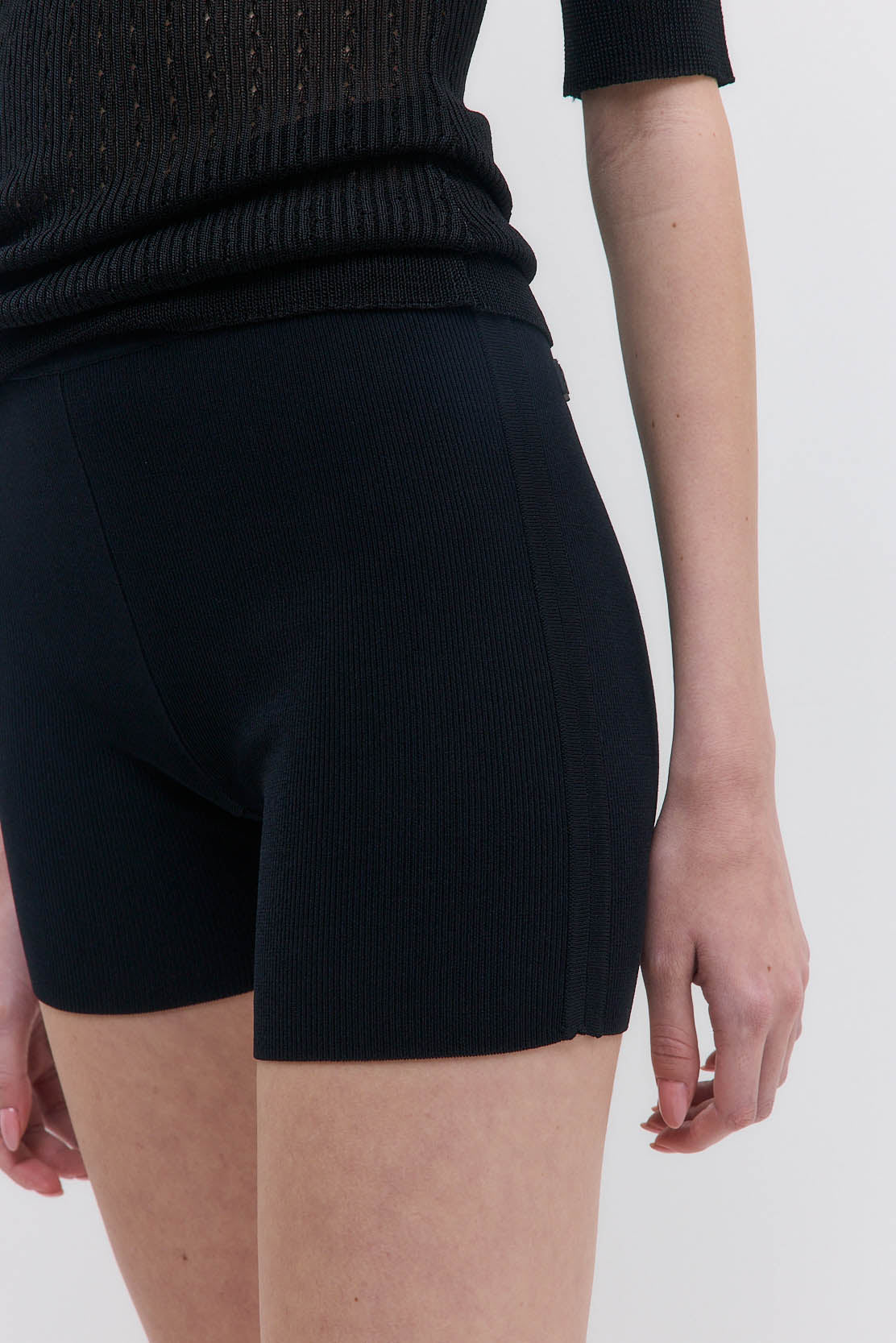 Tight Ribbed Shorts - Dé Rococo
