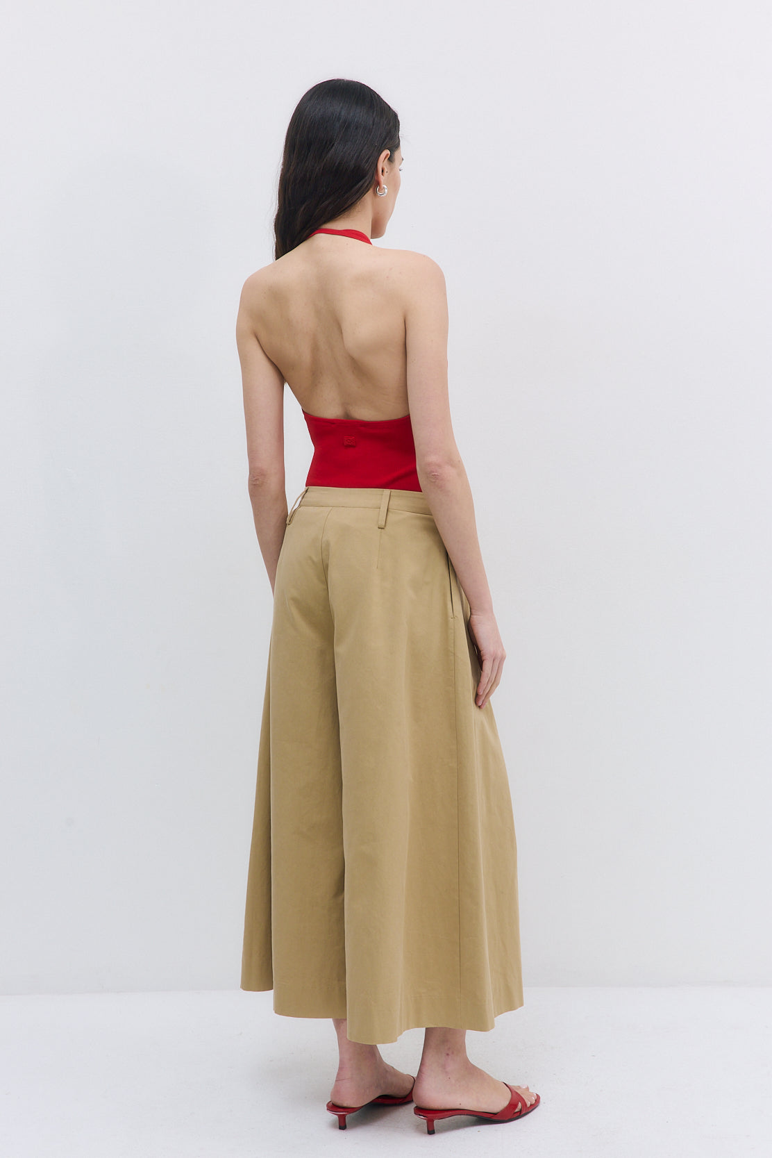 Tight Ribbed Halter Neck - Dé Rococo