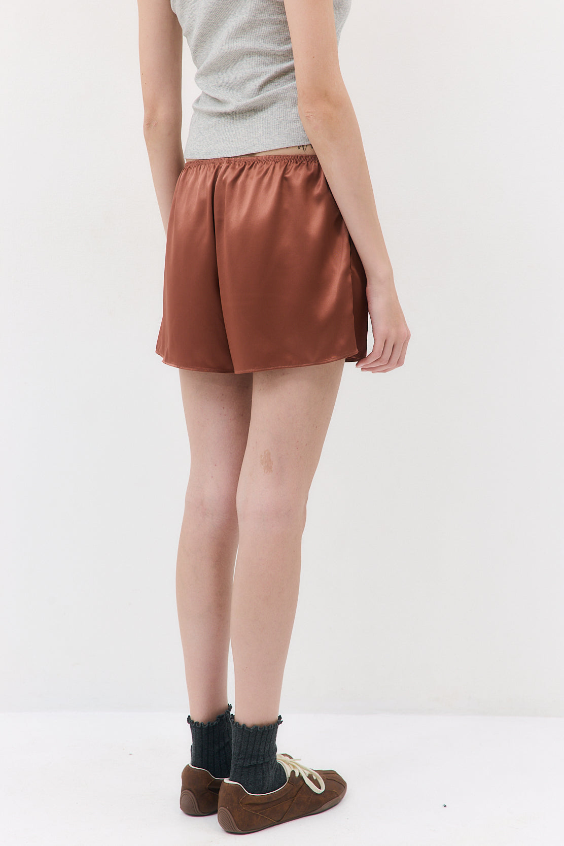 Mid Waist Satin Shorts - Dé Rococo