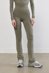 Ribbed Flat-Lock Flare Leggings