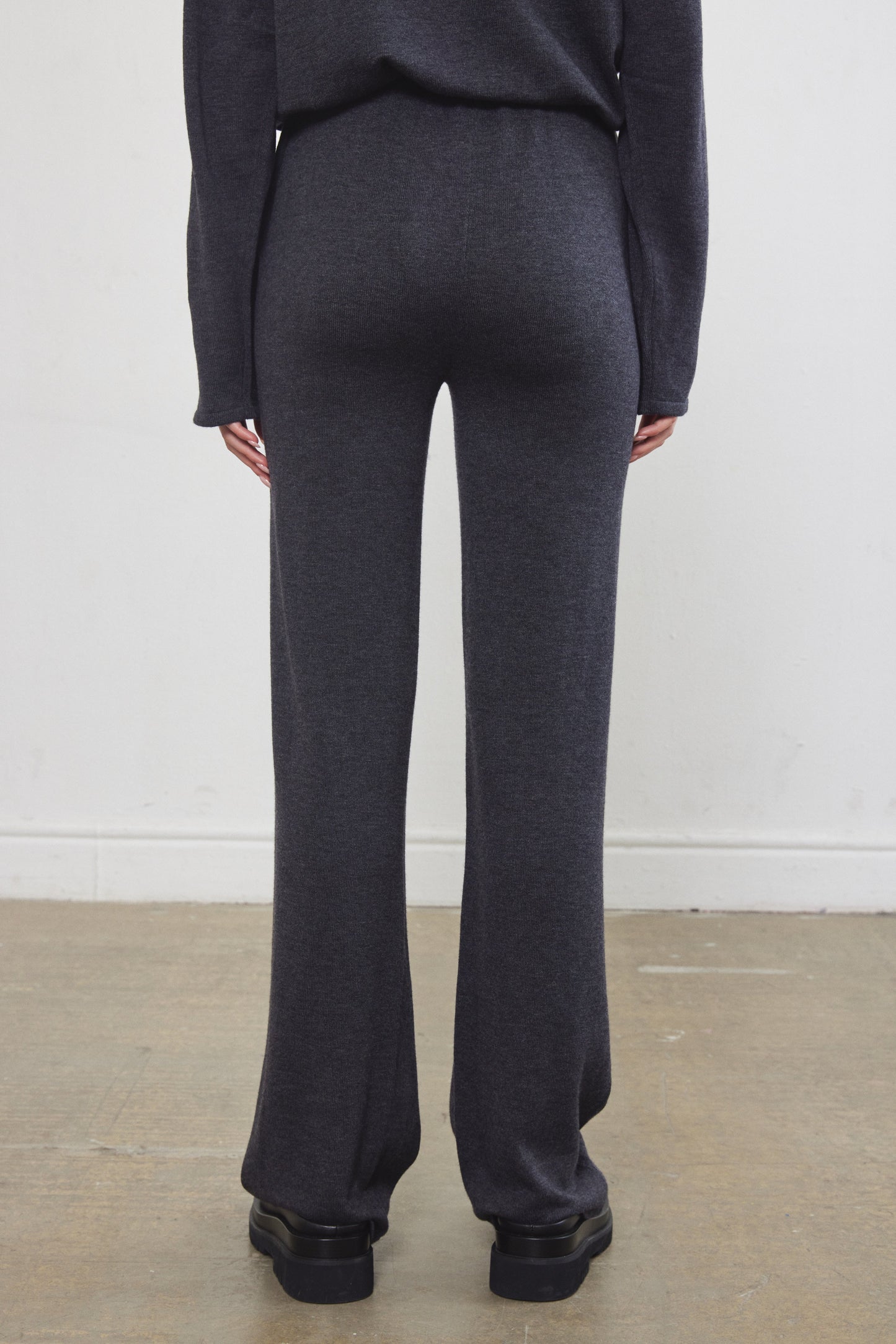 Knitted Flowy Pants - Dé Rococo