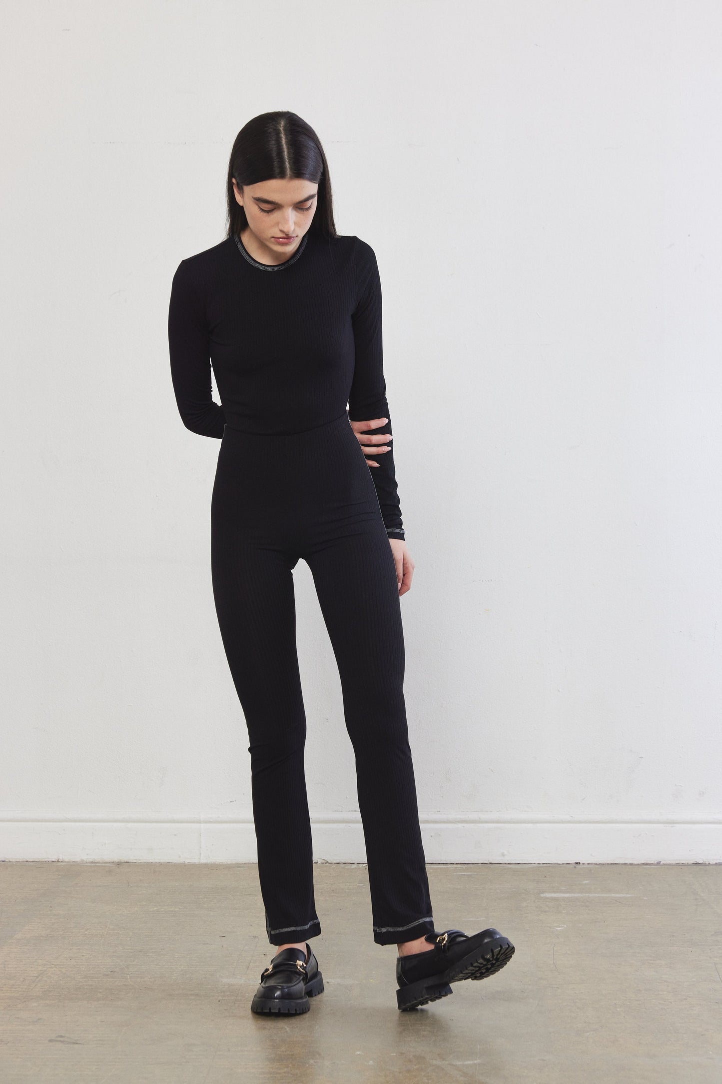 Ribbed Flat-Lock Flare Leggings