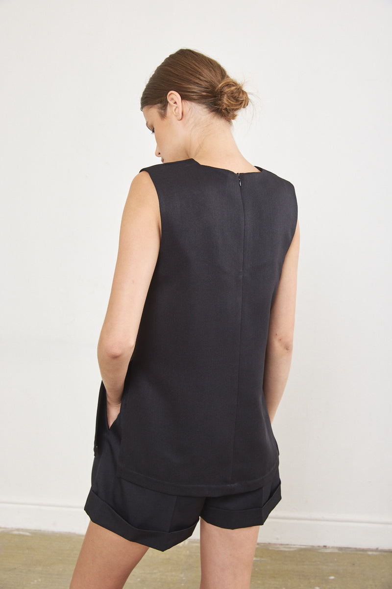 Sleeveless Daddy Top