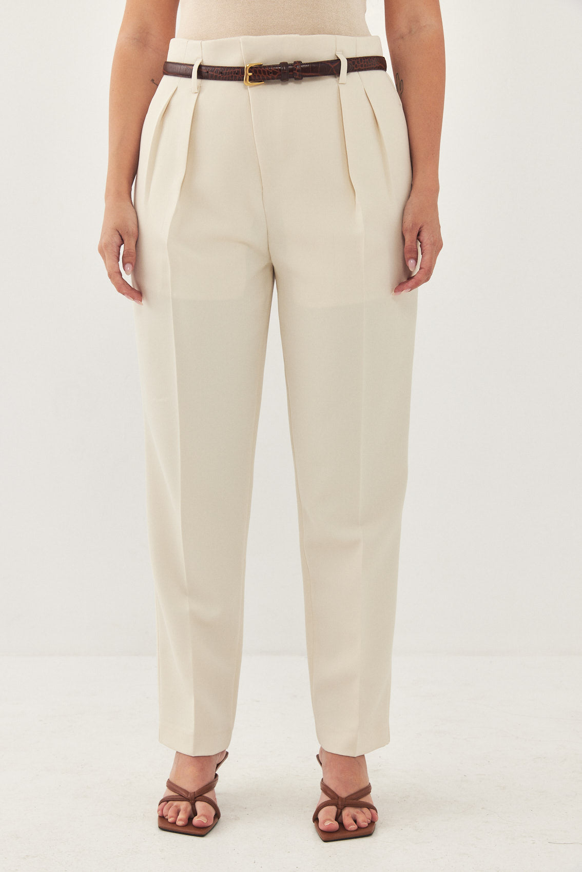 Tapered Pleat Daddy Pants - Dé Rococo