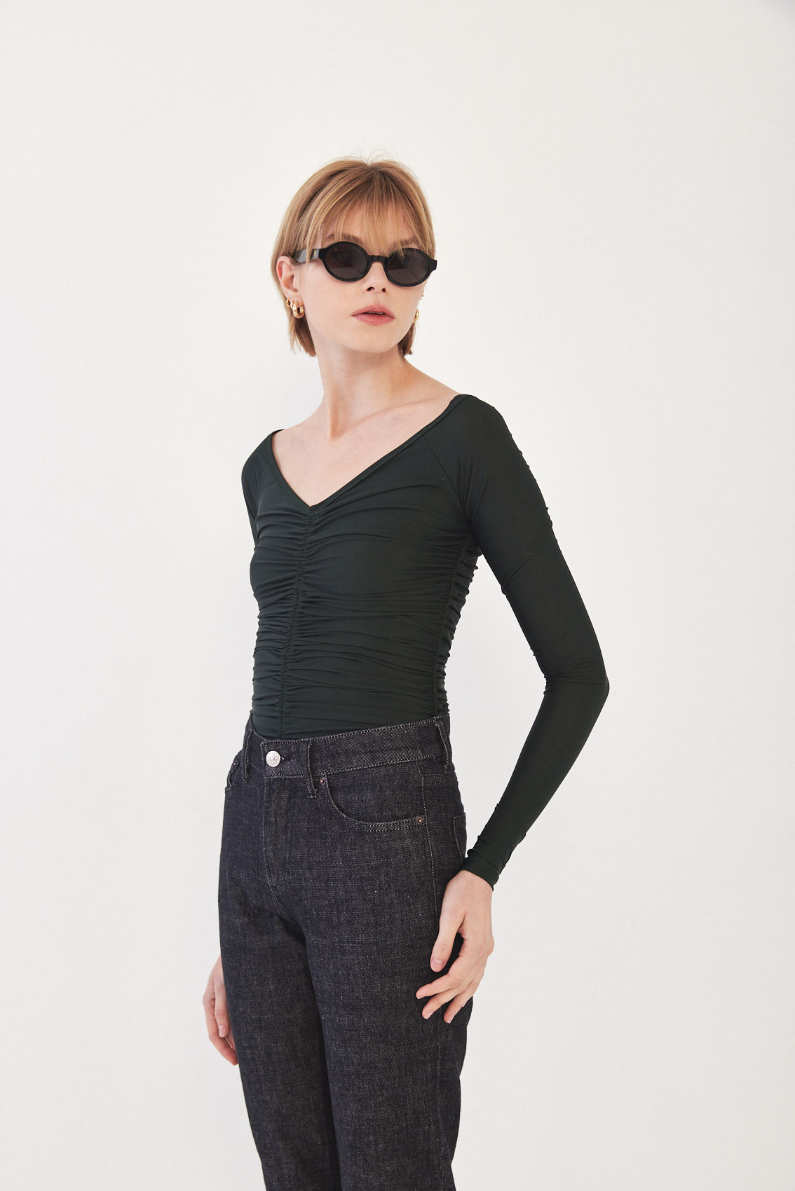 Off Shoulder Gathered Top - Dé Rococo