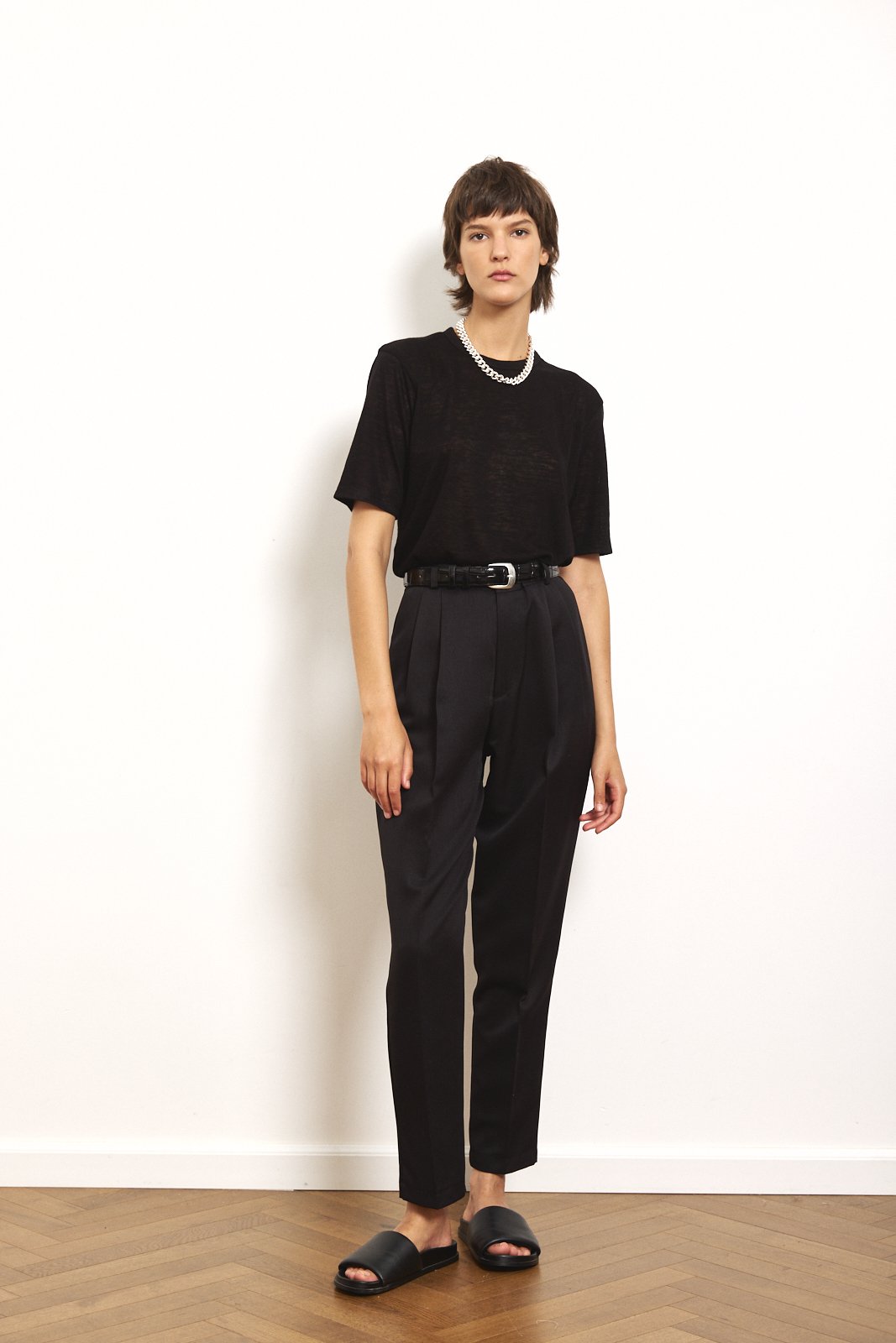 Linen Blend T Shirt In Black
