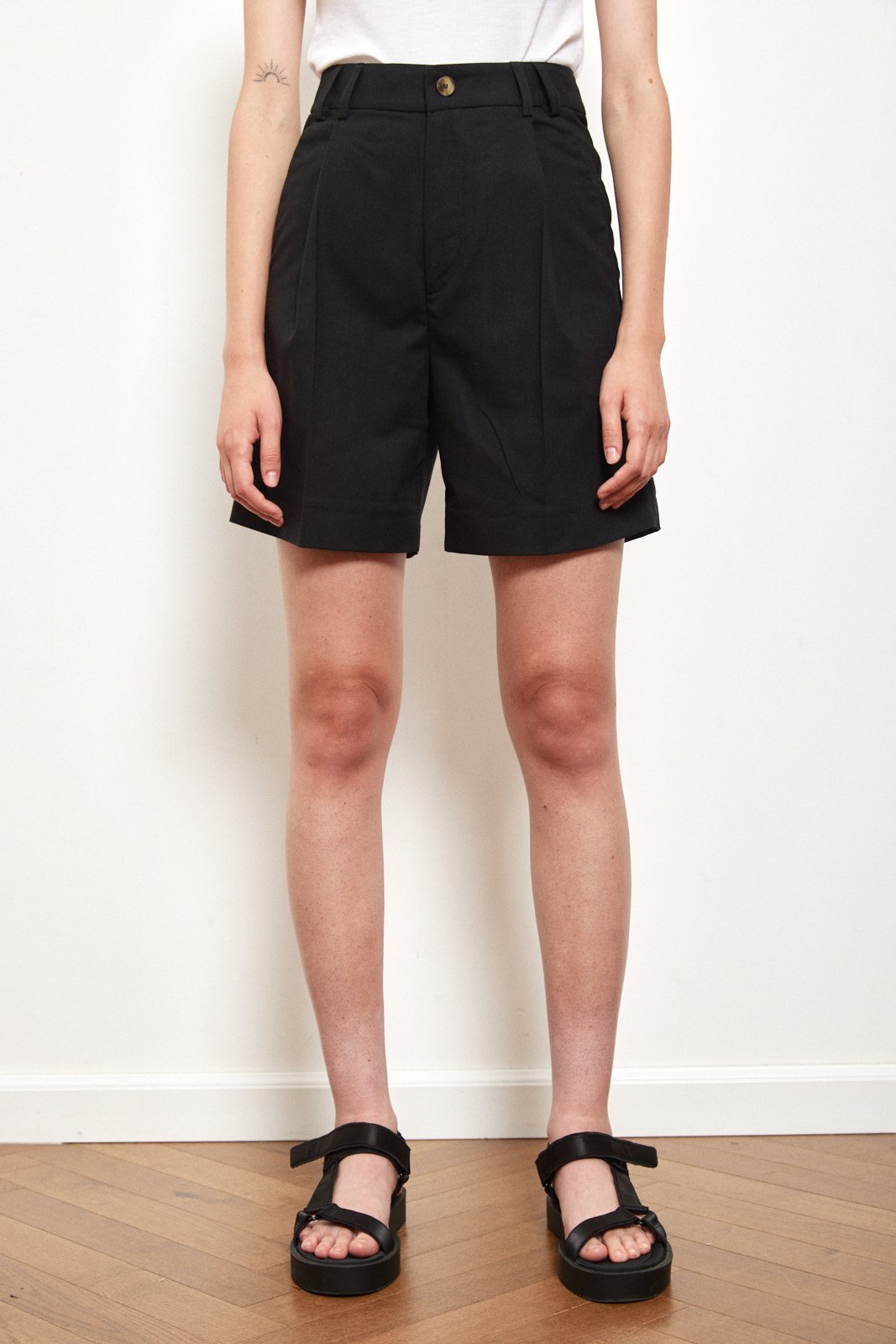 Tailored Blended Linen Bermuda - Dé Rococo